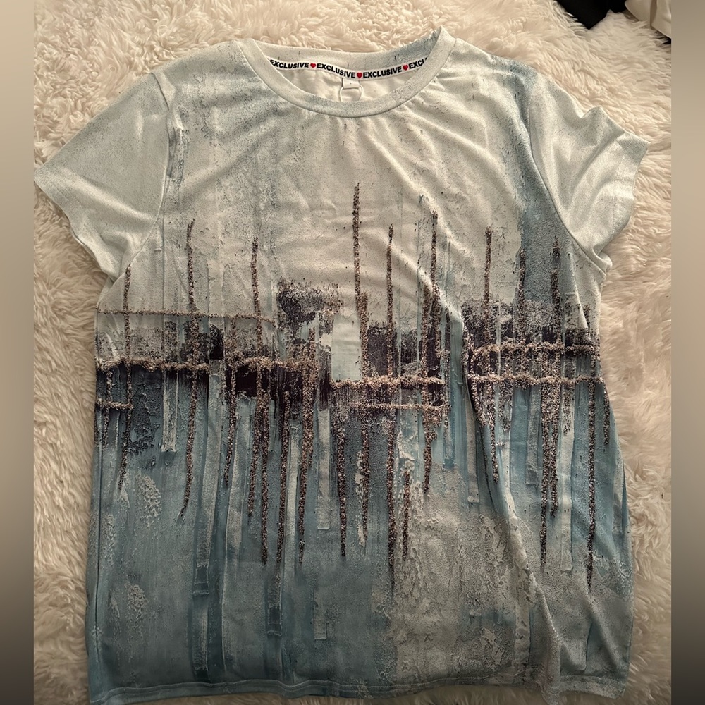 Patterned Teal T-shirt